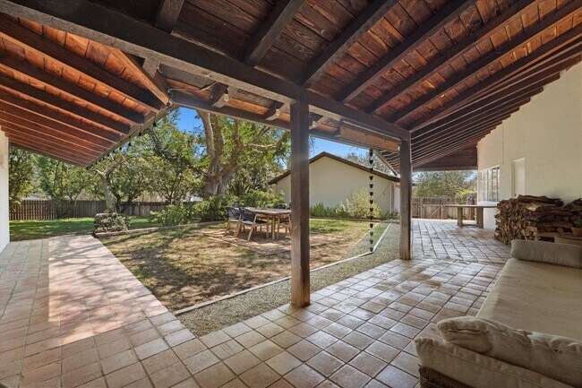 Building Photo - La Canada 4-Bedroom Home | Large Lot, Updated Kitchen, EV Charger