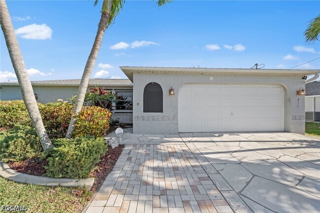 Building Photo - 311 SW 19th Ln