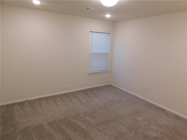 Building Photo - 2995 W Azurite St