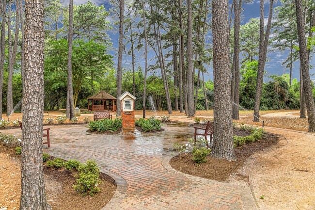 Building Photo - 8827 Lawncliff Ln