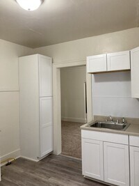 Building Photo - 817 W Nebraska Ave