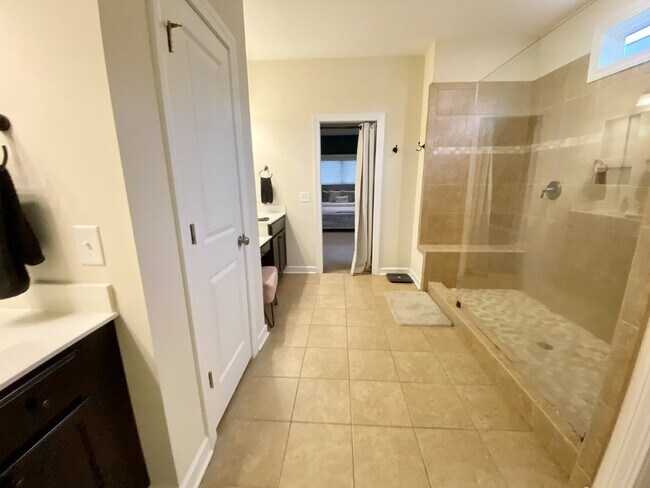 Building Photo - Single Level Lawton Station home for Rent!