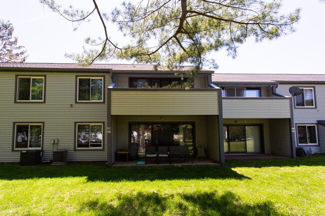 Building Photo - 146 Candlewood Dr