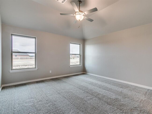 Building Photo - 2204 Wheatheart Dr