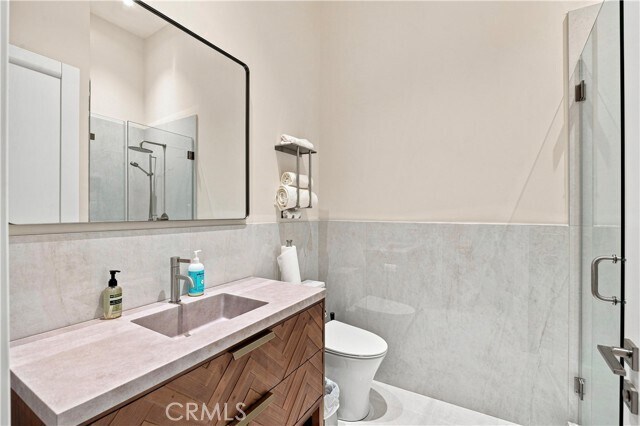 Building Photo - 9500 Amoret Dr