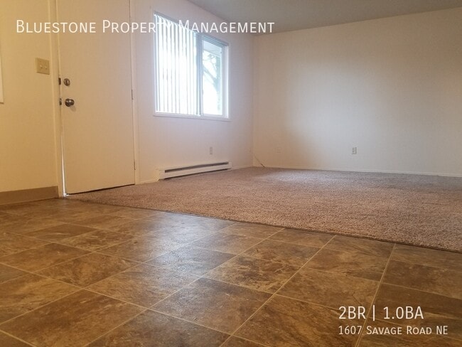 Building Photo - 1607 Savage Rd NE