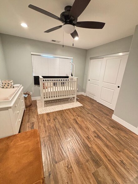 Building Photo - 13758 Lakeview Ct