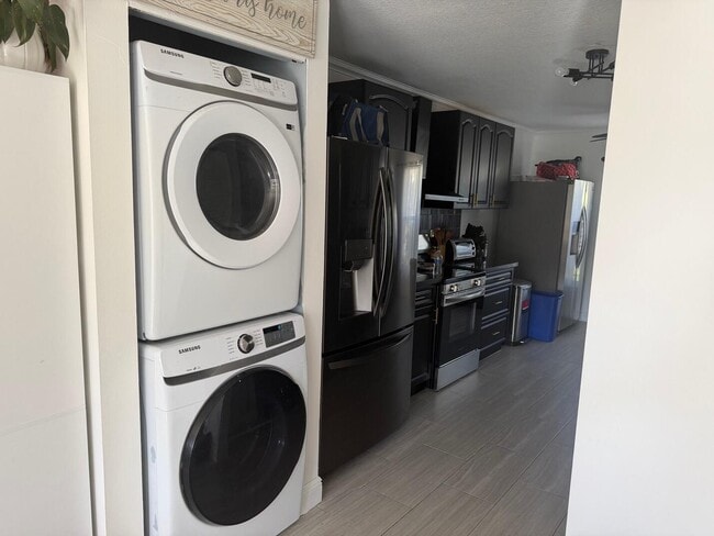 Building Photo - 5155 NW 87th Terrace