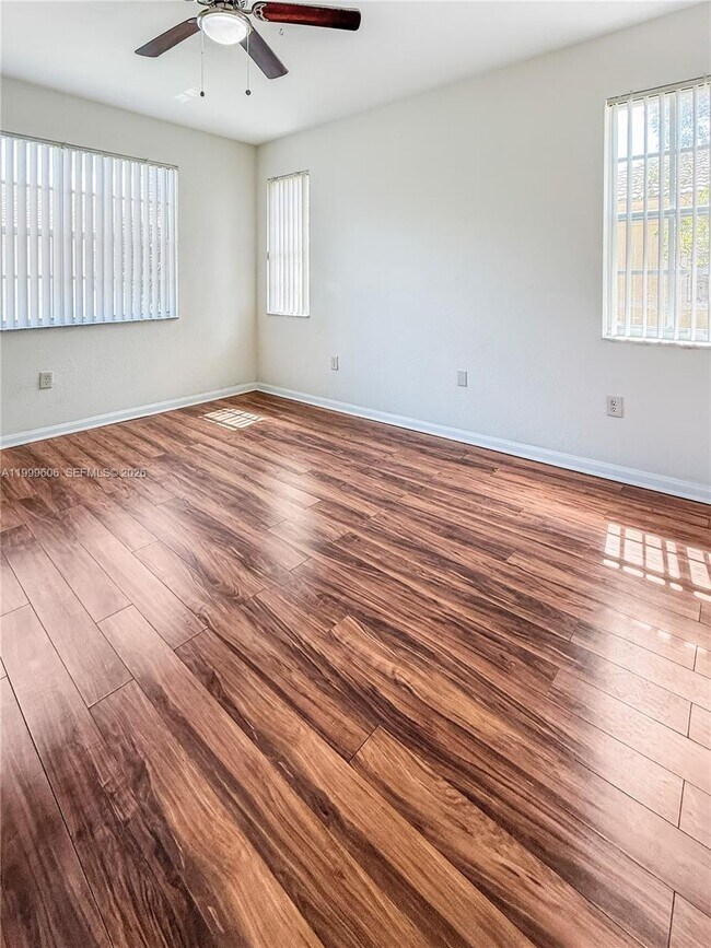 Building Photo - 2579 SW 85th Ave