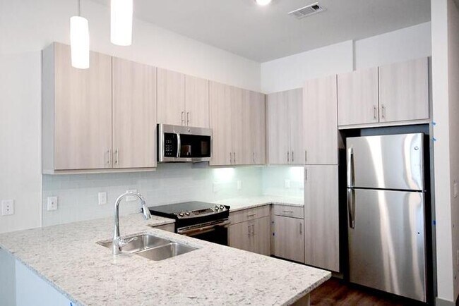 Building Photo - 4216 Sloane St