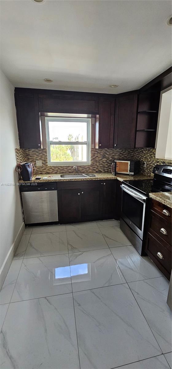 Building Photo - 7775 SW 86th St