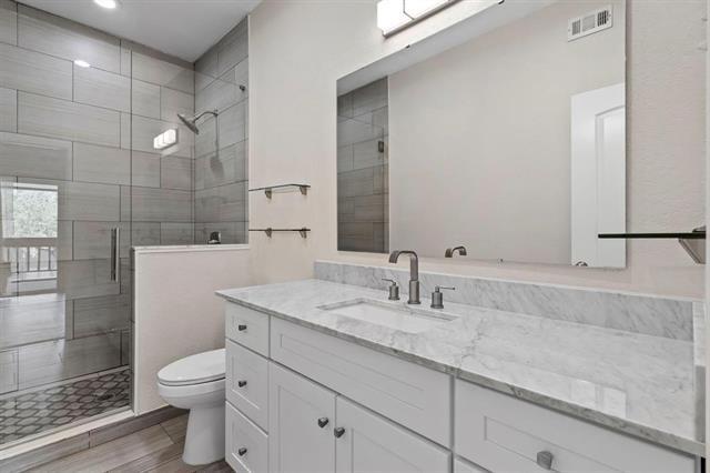 Building Photo - 10744 Park Village Pl