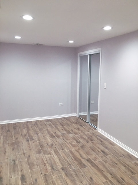 Building Photo - 2237 W Fullerton Ave