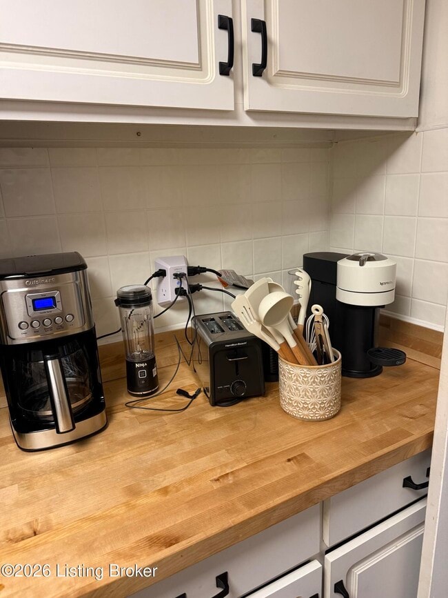 Building Photo - 1040 Cherokee Rd