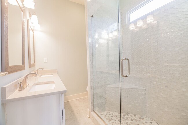 Building Photo - Charming 3BR/2BA in Reynoldstown Near the BeltLine