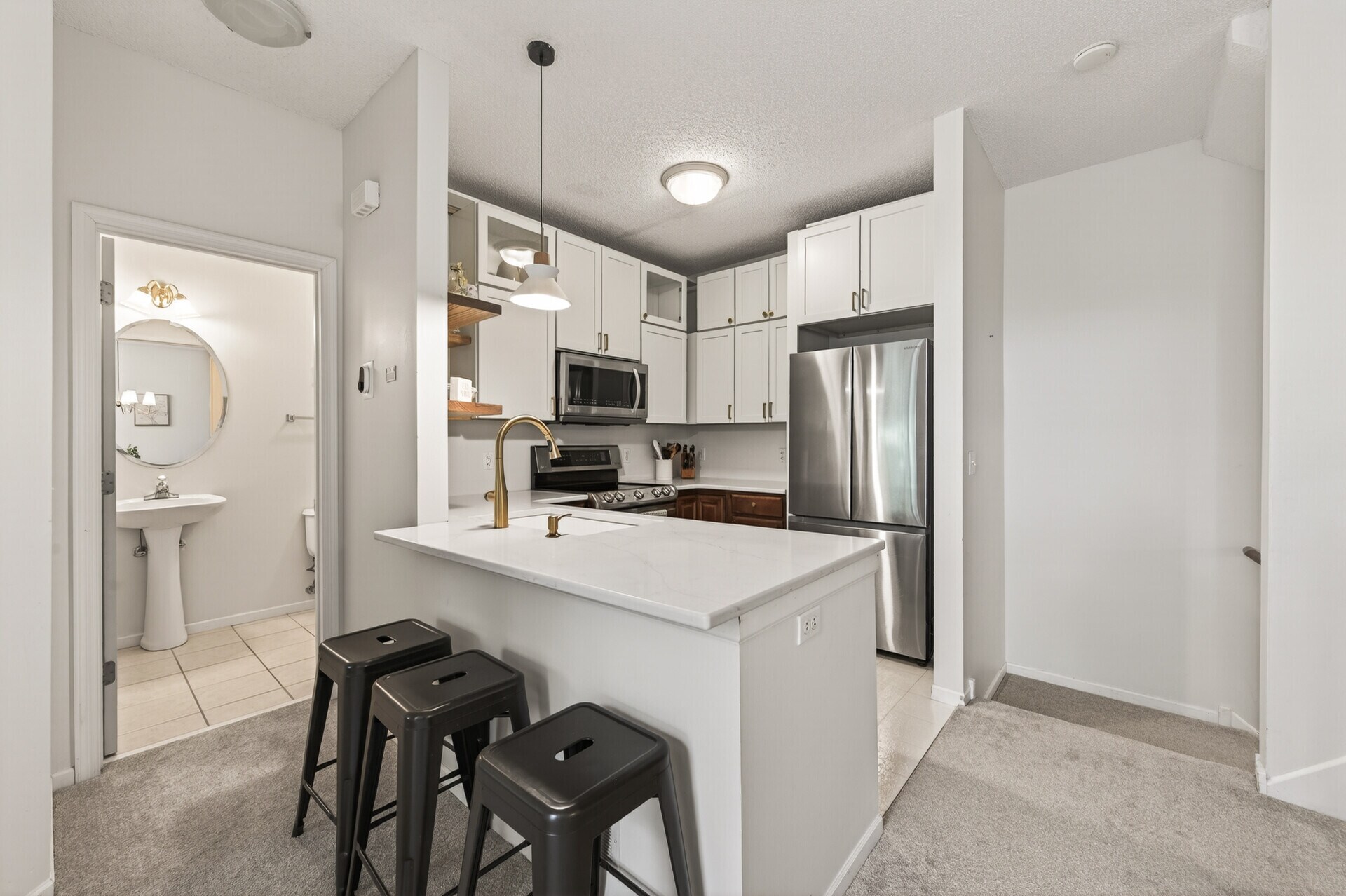 Building Photo - 631 Woodduck Dr