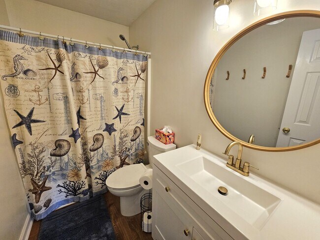 Building Photo - Ocean View East