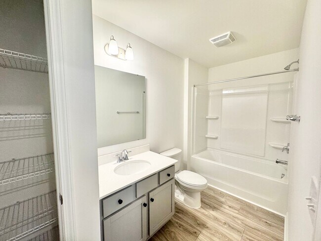 Building Photo - 1326 Stork Dr