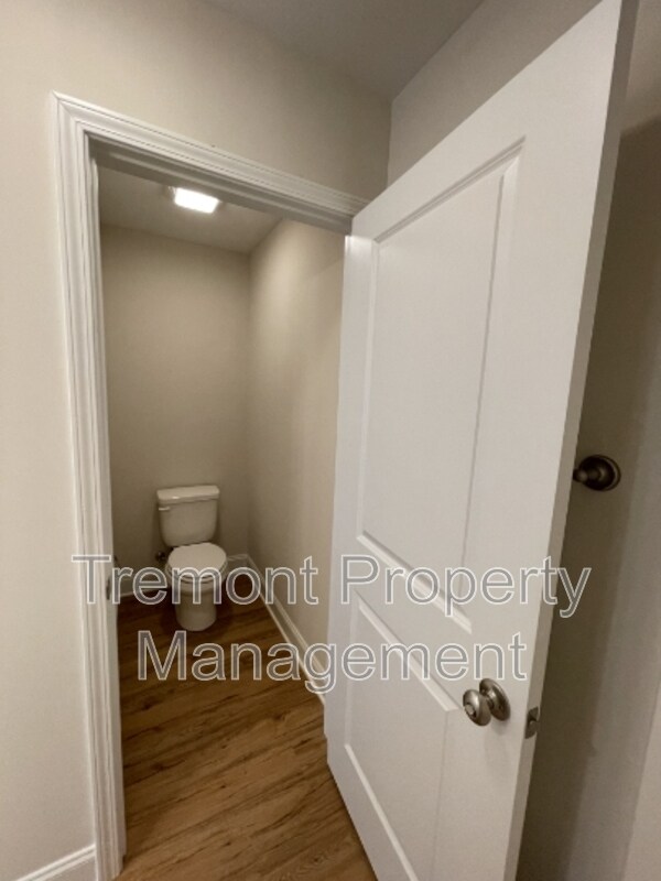 Building Photo - 3118 Noa St