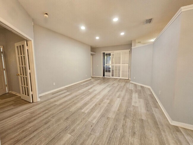 Building Photo - Your Clermont Home Awaits — Space, Style, and a Prime Location