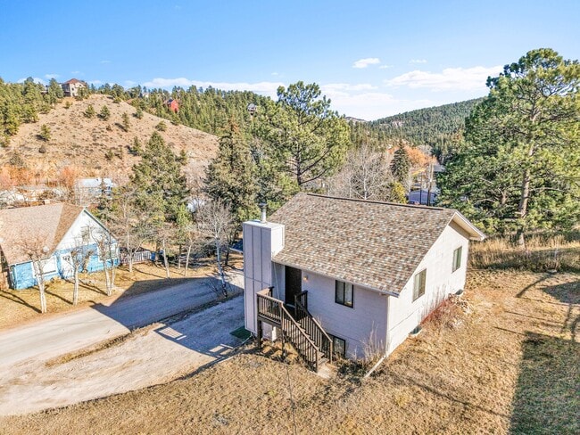 Building Photo - 26172 Center Dr