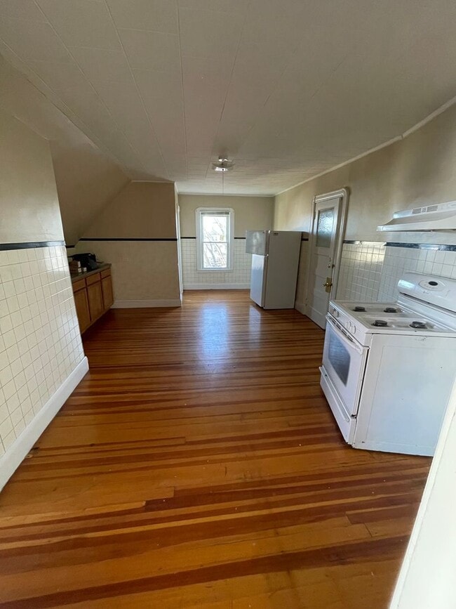 Building Photo - Cleveland Street Apartments