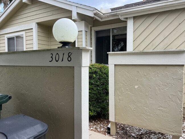 Building Photo - 3018 Sail Pointe Cir