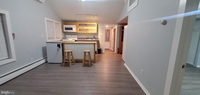 Building Photo - 453 Chesapeake Rd