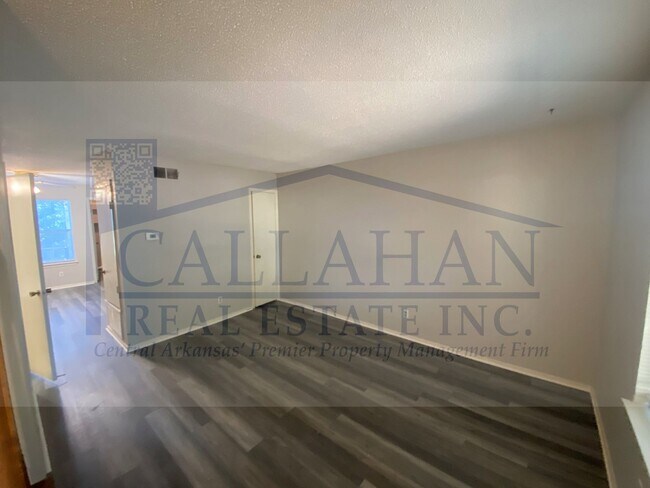 Building Photo - 114 Rimrock Pl
