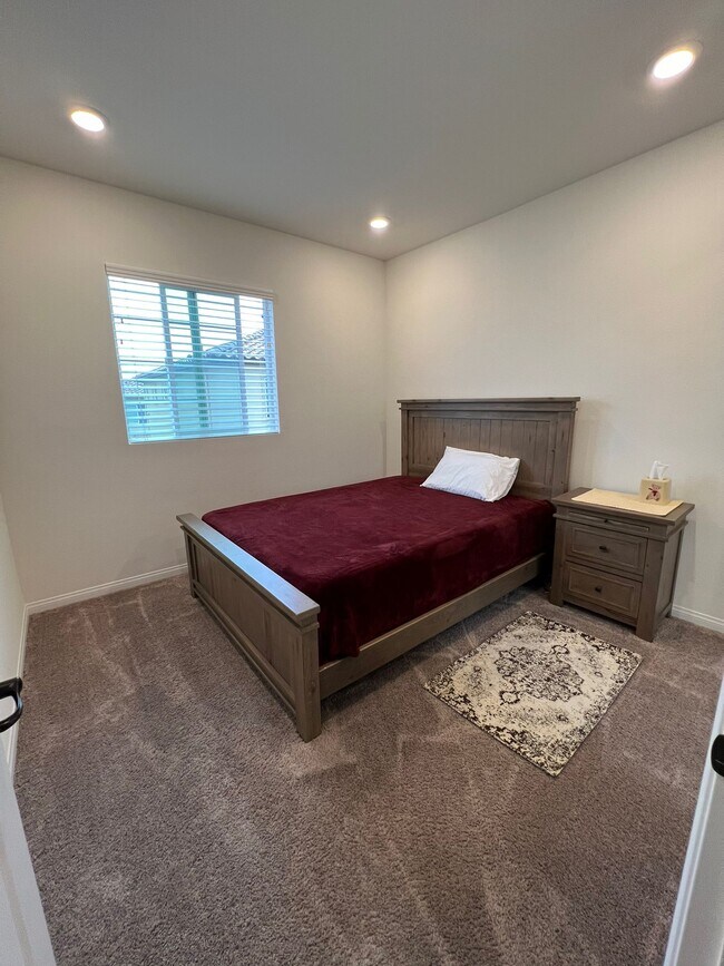 Building Photo - 27717 Stonehurst Ln