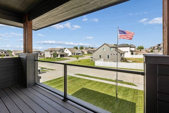 Building Photo - 303 Otoe Dr