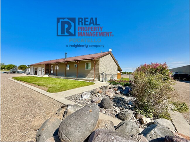 Building Photo - 13355 N Dekay Rd