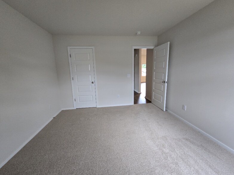 Building Photo - 2701 Murphy St