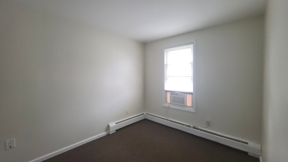 Building Photo - 77 Colgate St