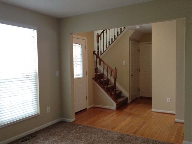 Building Photo - 943 Evergreen Park Ln