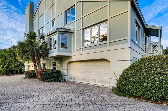 Building Photo - 113 Tidy Island Blvd