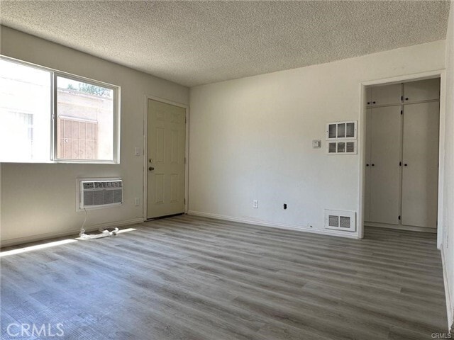 Building Photo - 701 S Garfield Ave