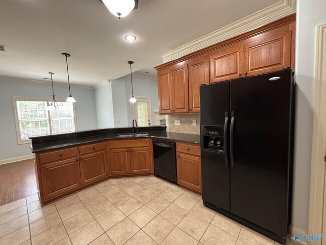 Building Photo - 15110 Lakeside Trail SW