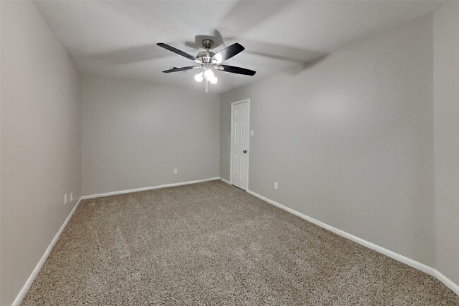 Building Photo - 6746 Windy River Ln