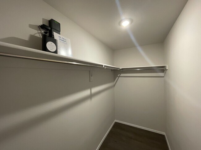 Building Photo - *Pre-leasing* Three Bedroom | Two Bath Hom...