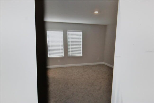 Building Photo - 2518 Warren Acrs Blvd