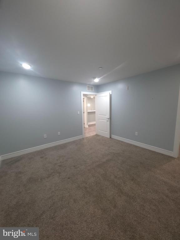 Building Photo - 3925 Haverford Ave