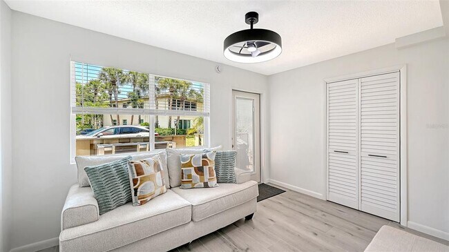 Building Photo - 6750 Gulf of Mexico Dr