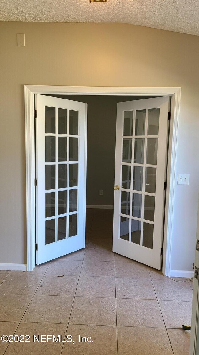 Building Photo - 12737 Chandler View Ct