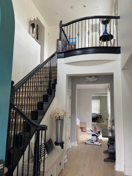 Building Photo - 2070 Katnich Ln