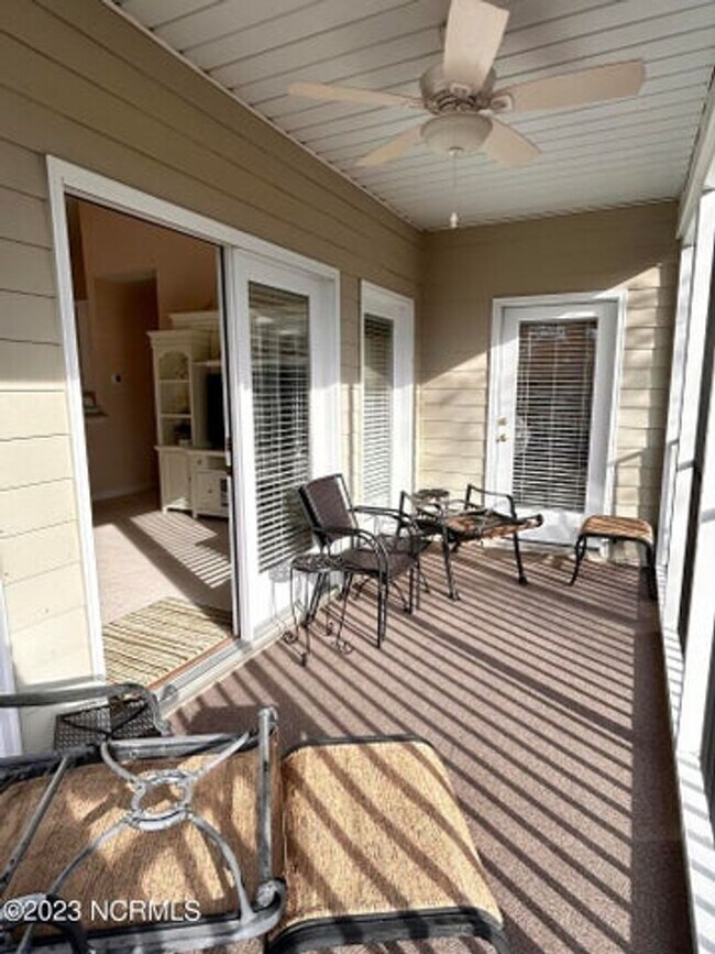 Building Photo - Beautiful Sea Trail Plantation townhome