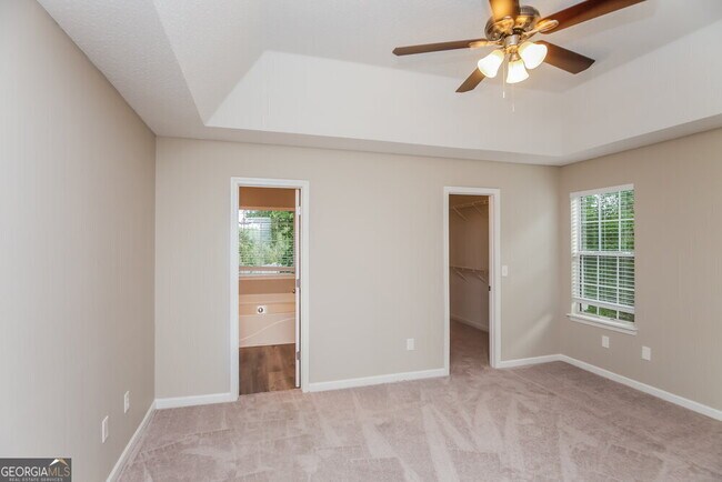 Building Photo - 1041 Crest Ridge Pl SW