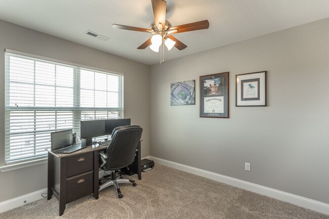 Building Photo - Beautiful Soddy Daisy Home!