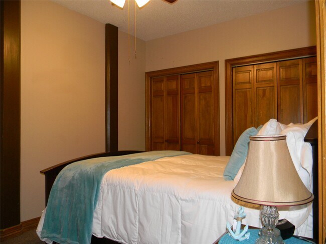 Building Photo - 2315 The Strand