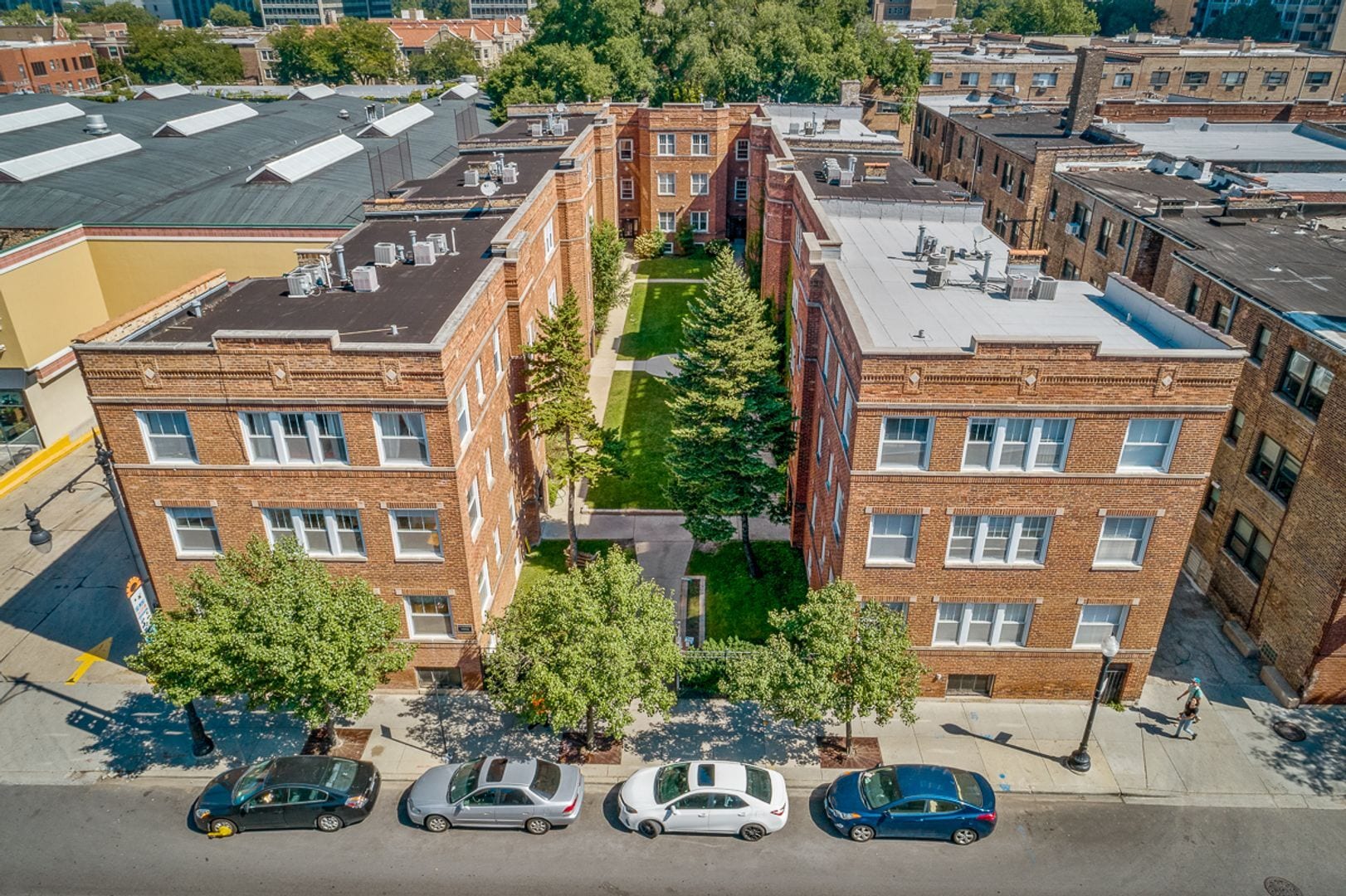 Building Photo - 3525 N Broadway St